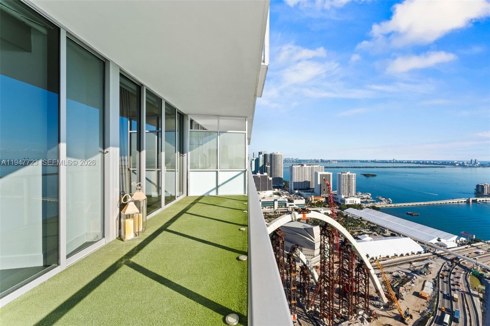 1100 Biscayne Blvd 4502 photo 11