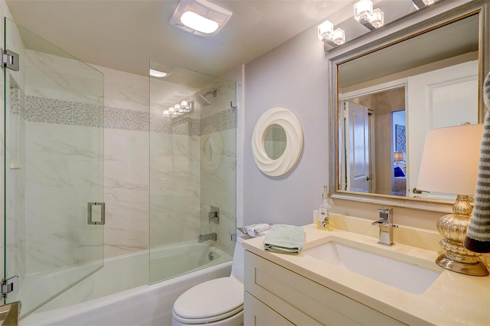 5480 N Ocean Drive B2a photo 17