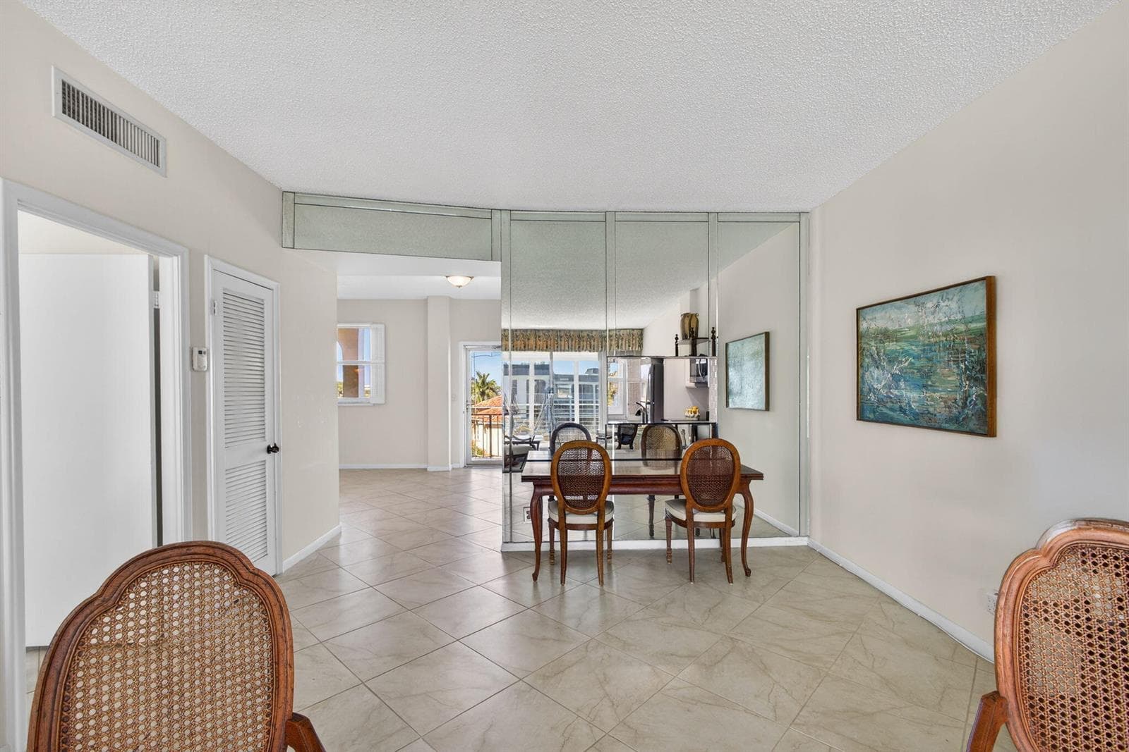 105 Paradise Harbour Boulevard 506 photo 17