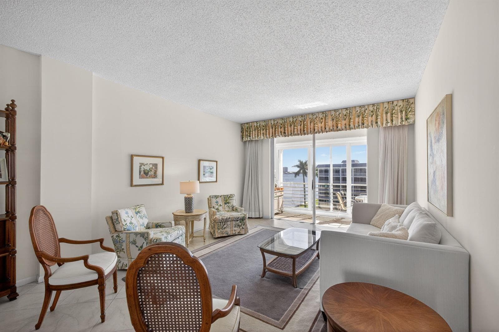 105 Paradise Harbour Boulevard 506 photo 7