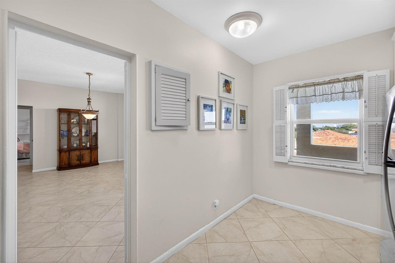 105 Paradise Harbour Boulevard 506 photo 15