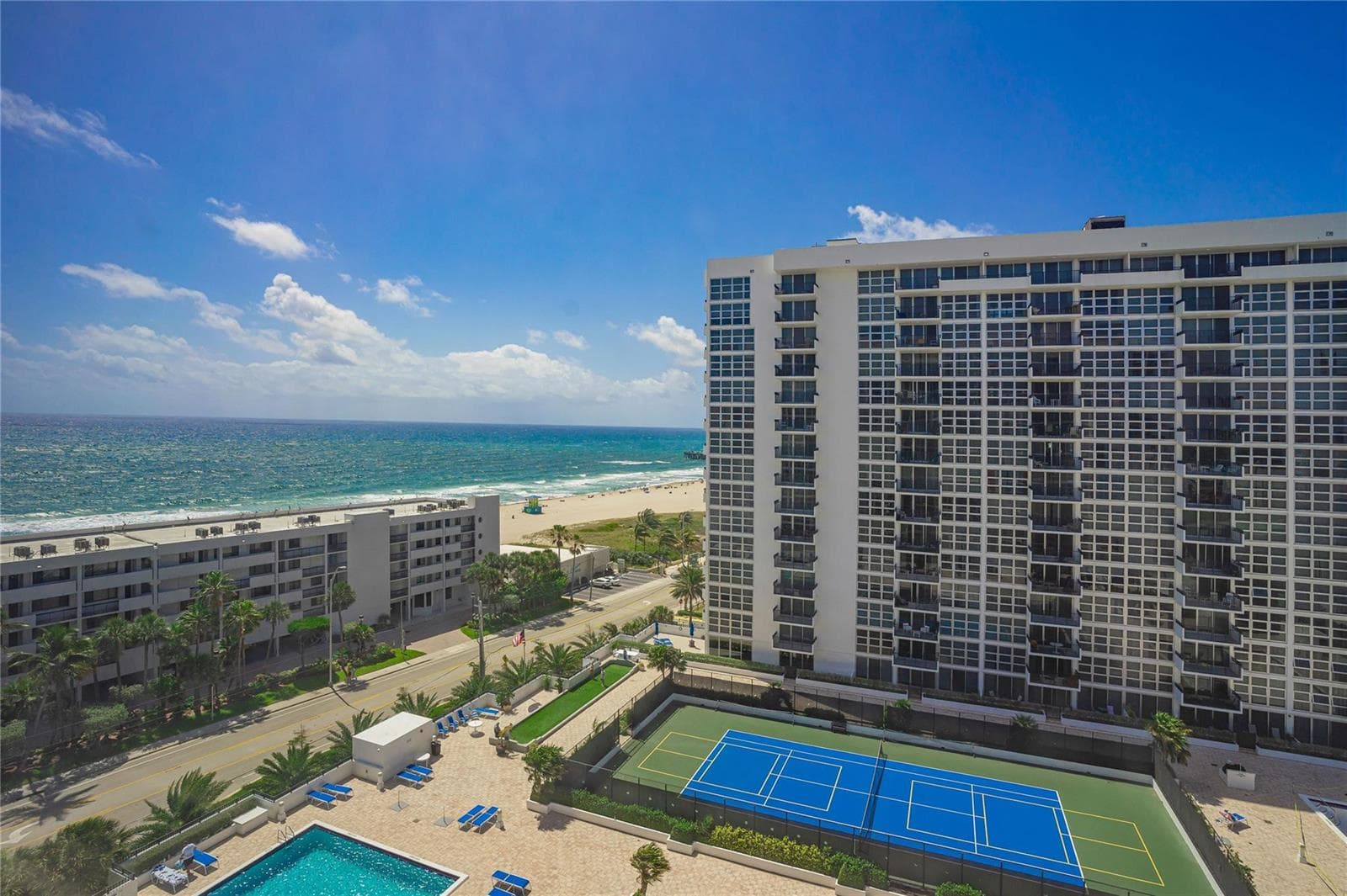 525 N Ocean Boulevard 1422 photo 17
