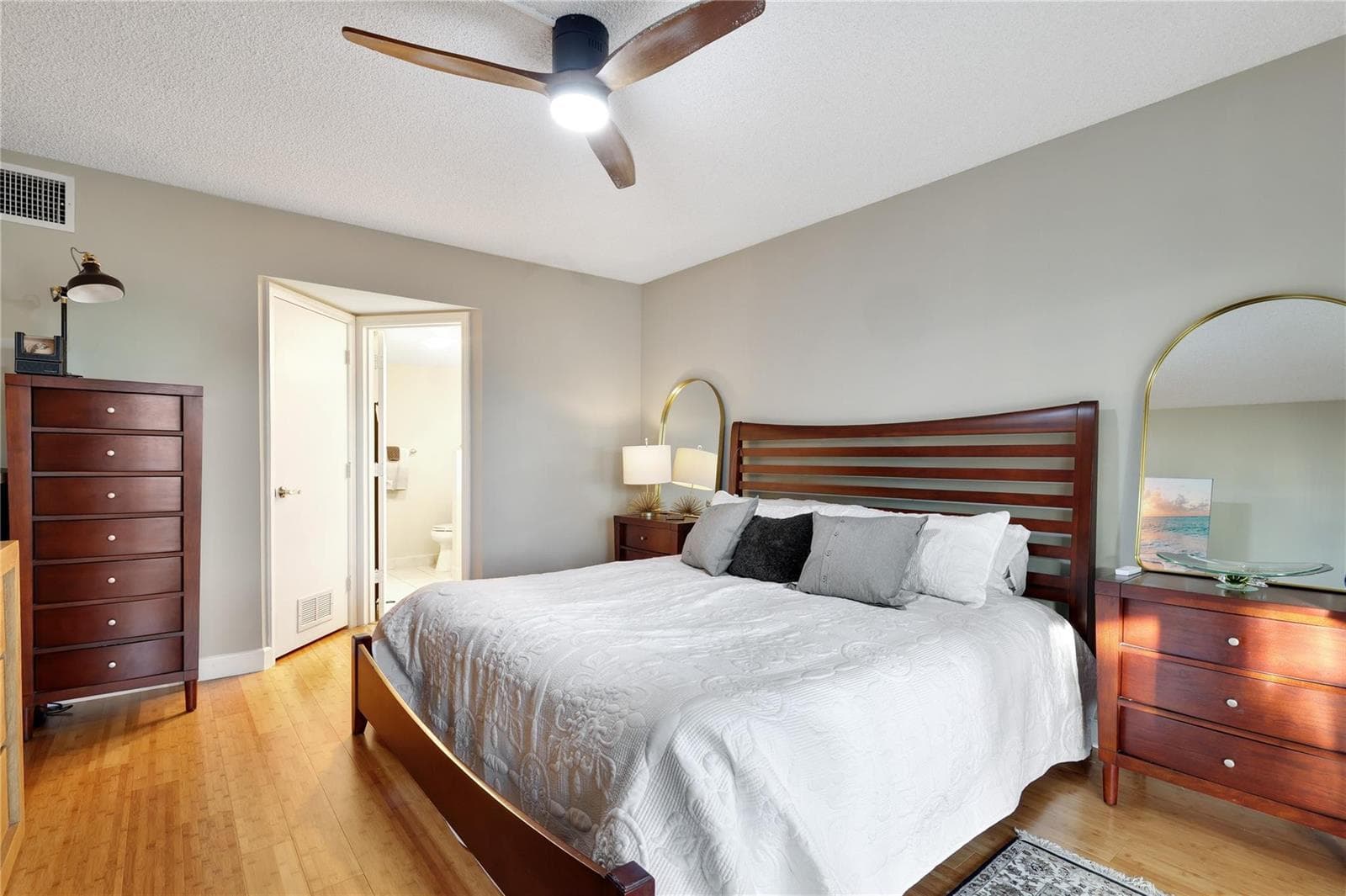 3050 NE 47th Court 205 photo 14