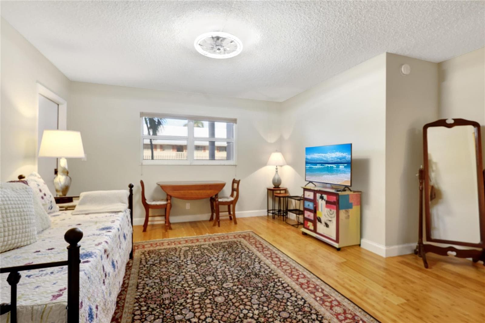 3050 NE 47th Court 205 photo 18