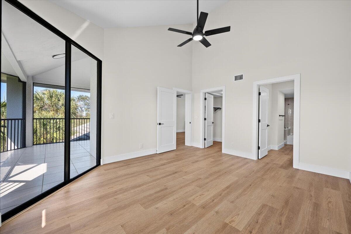144 Bay Colony Drive N Penthouse photo 13