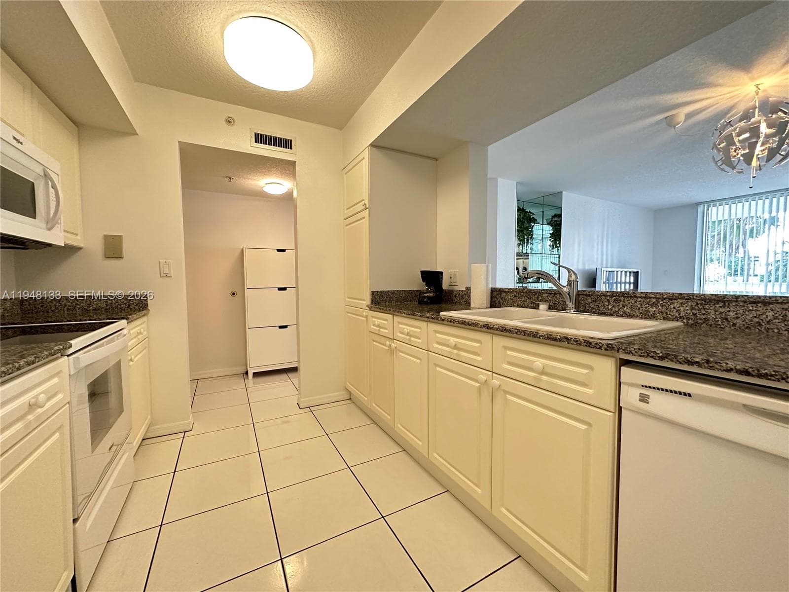 17275 COLLINS AV 312 photo 5