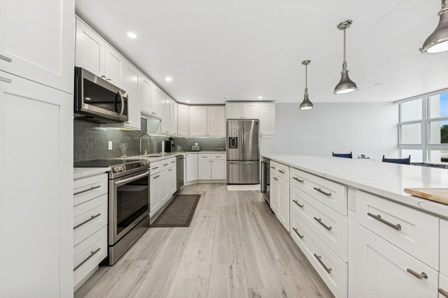 2200 S Ocean Boulevard 203 photo 3