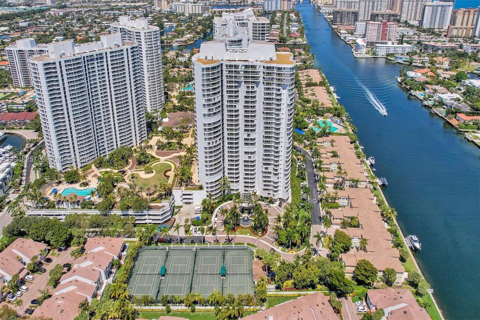 21050 Point Pl 3104 photo 20