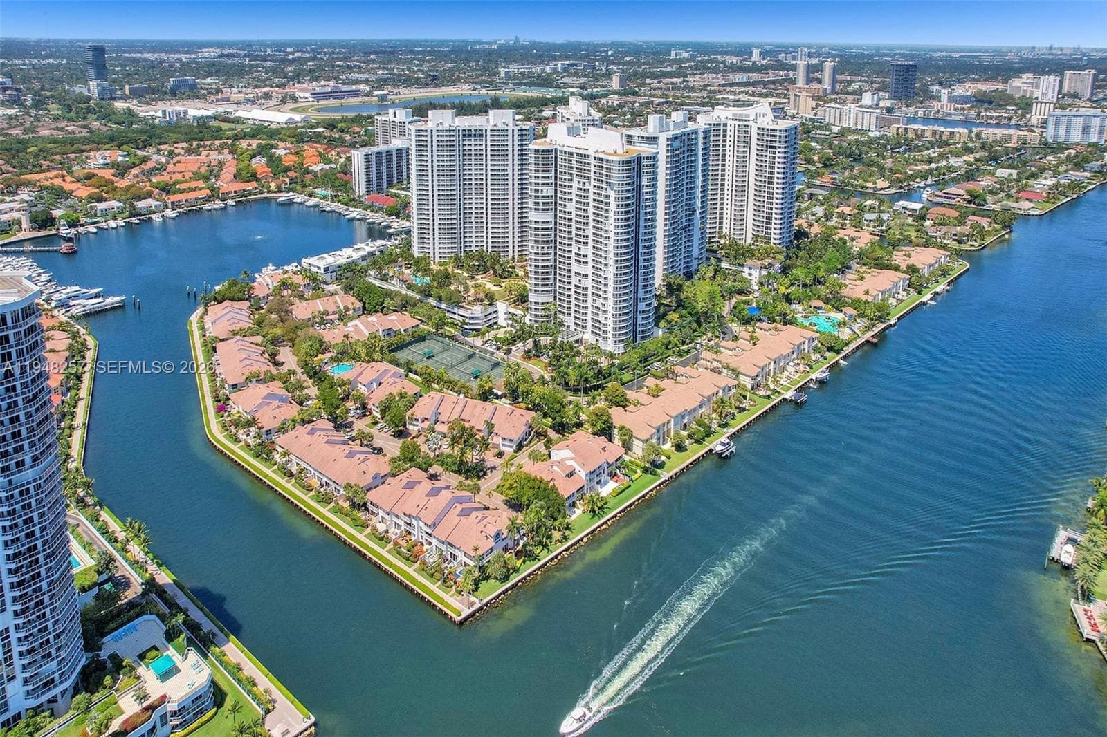 21050 Point Pl 3104 photo 21