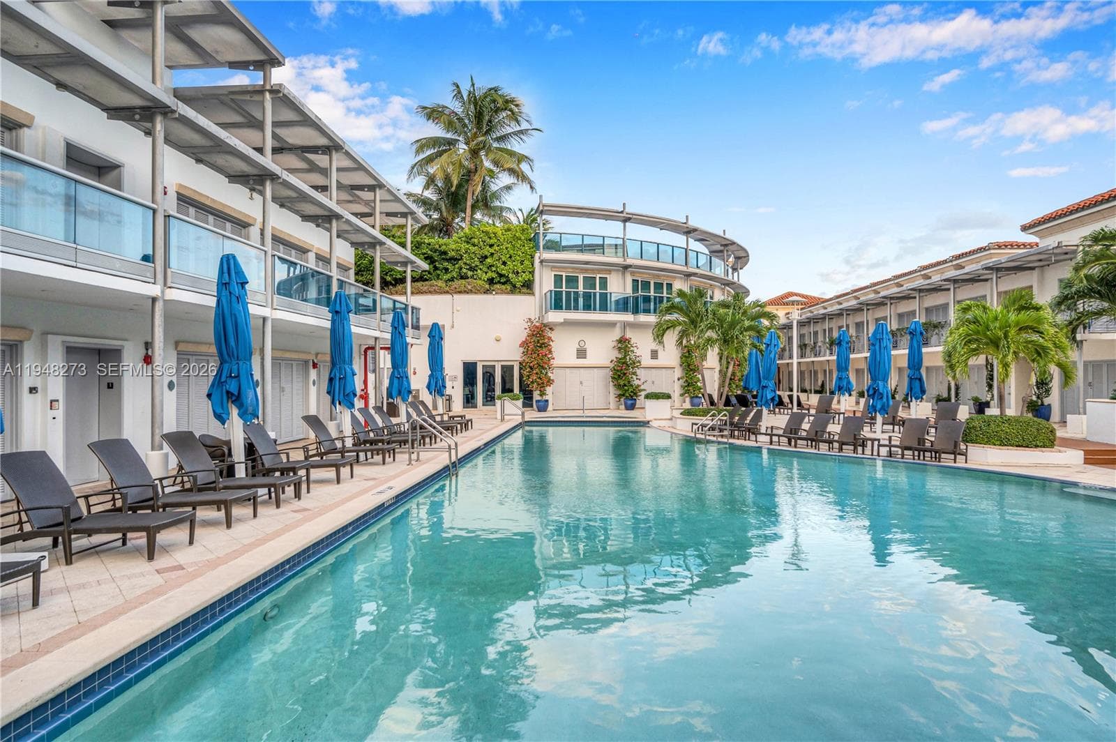 5959 Collins Ave 701 photo 17