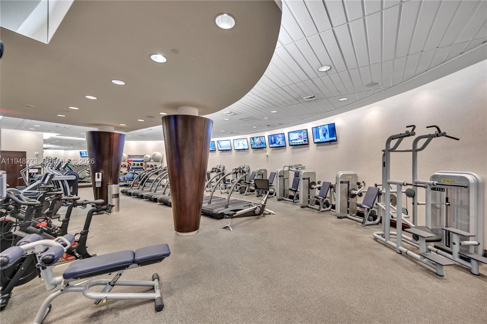 5959 Collins Ave 701 photo 18