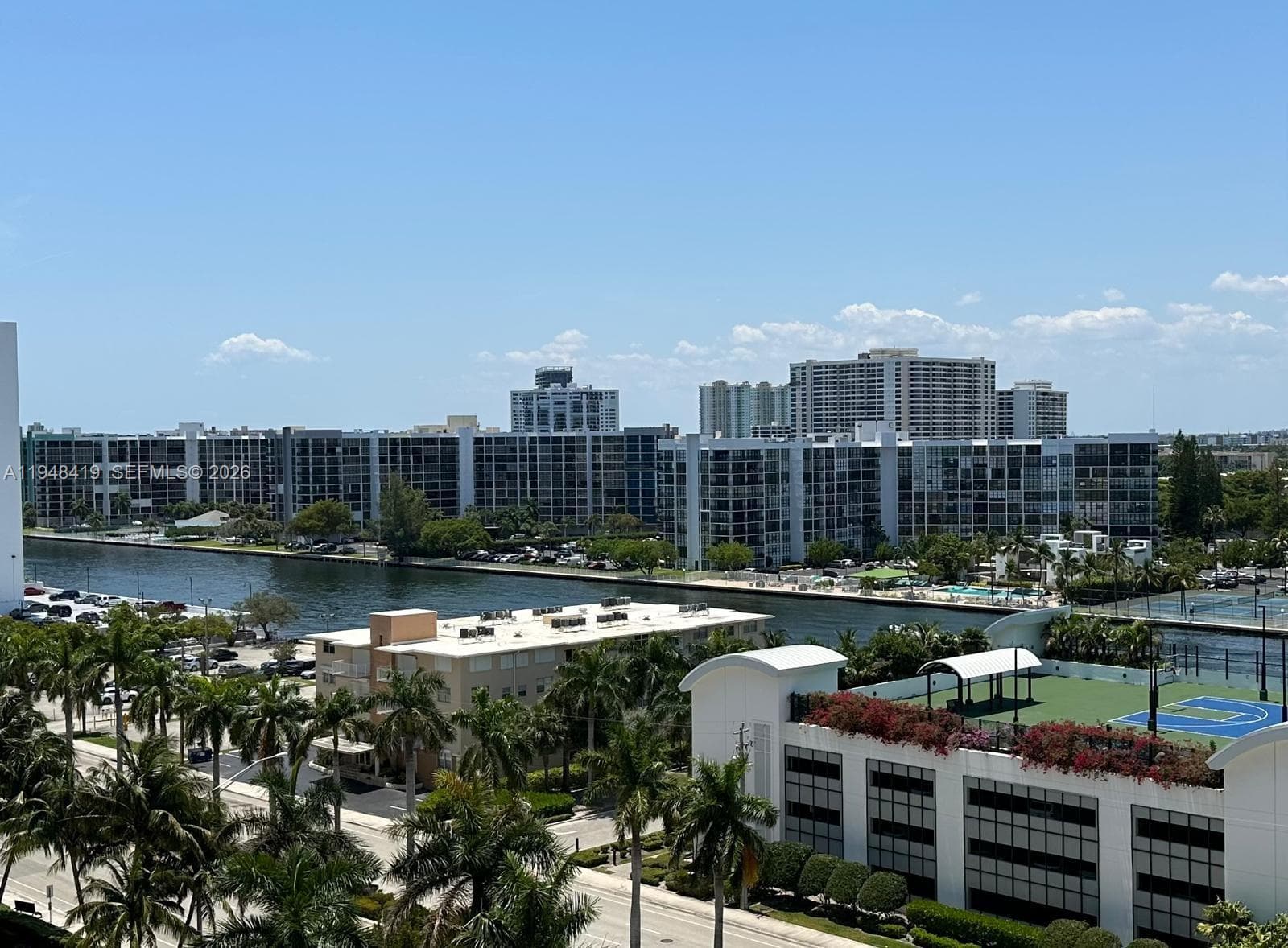 2501 Ocean Dr 1033 photo 15