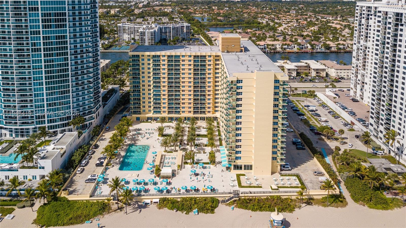 2501 Ocean Dr 1033 photo 19