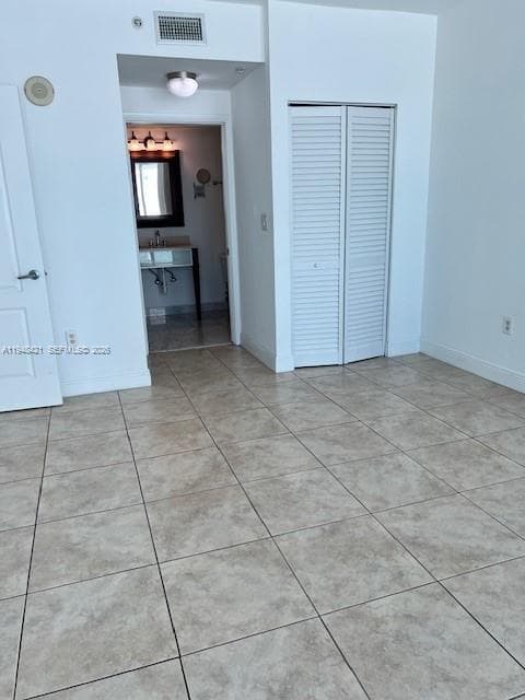 500 29th St 1002 photo 4