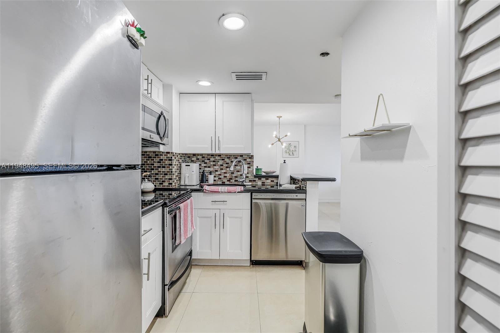770 Claughton Island Dr 409 photo 11