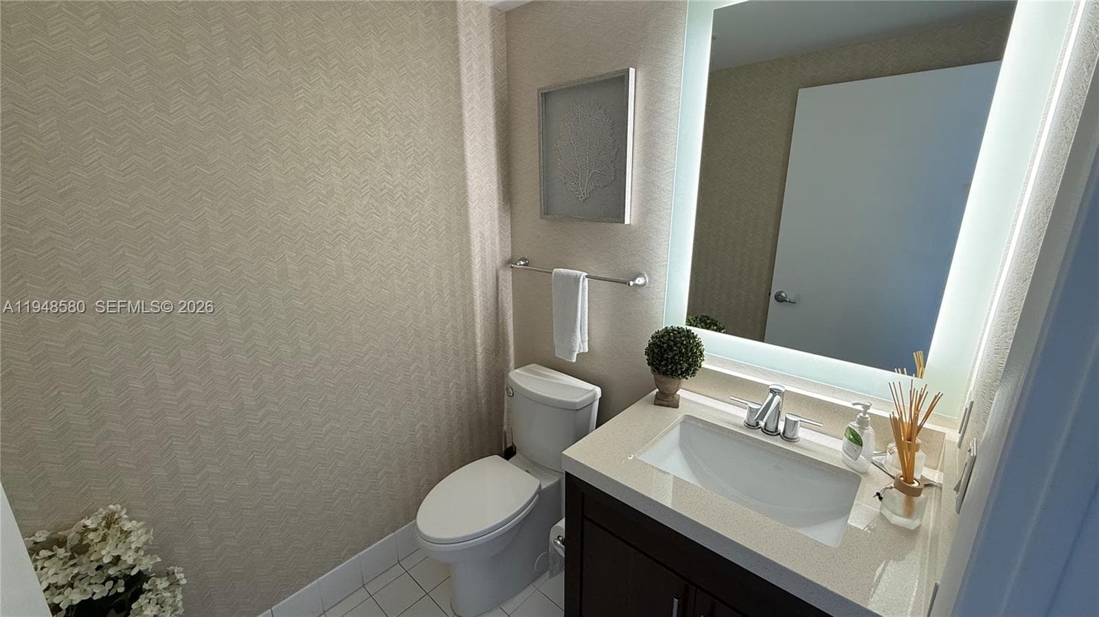 17375 Collins Ave 1901 photo 8