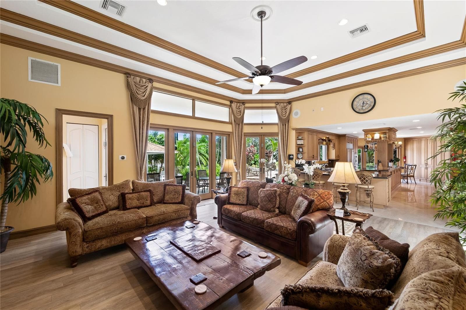 1600 S Ocean Drive photo 13