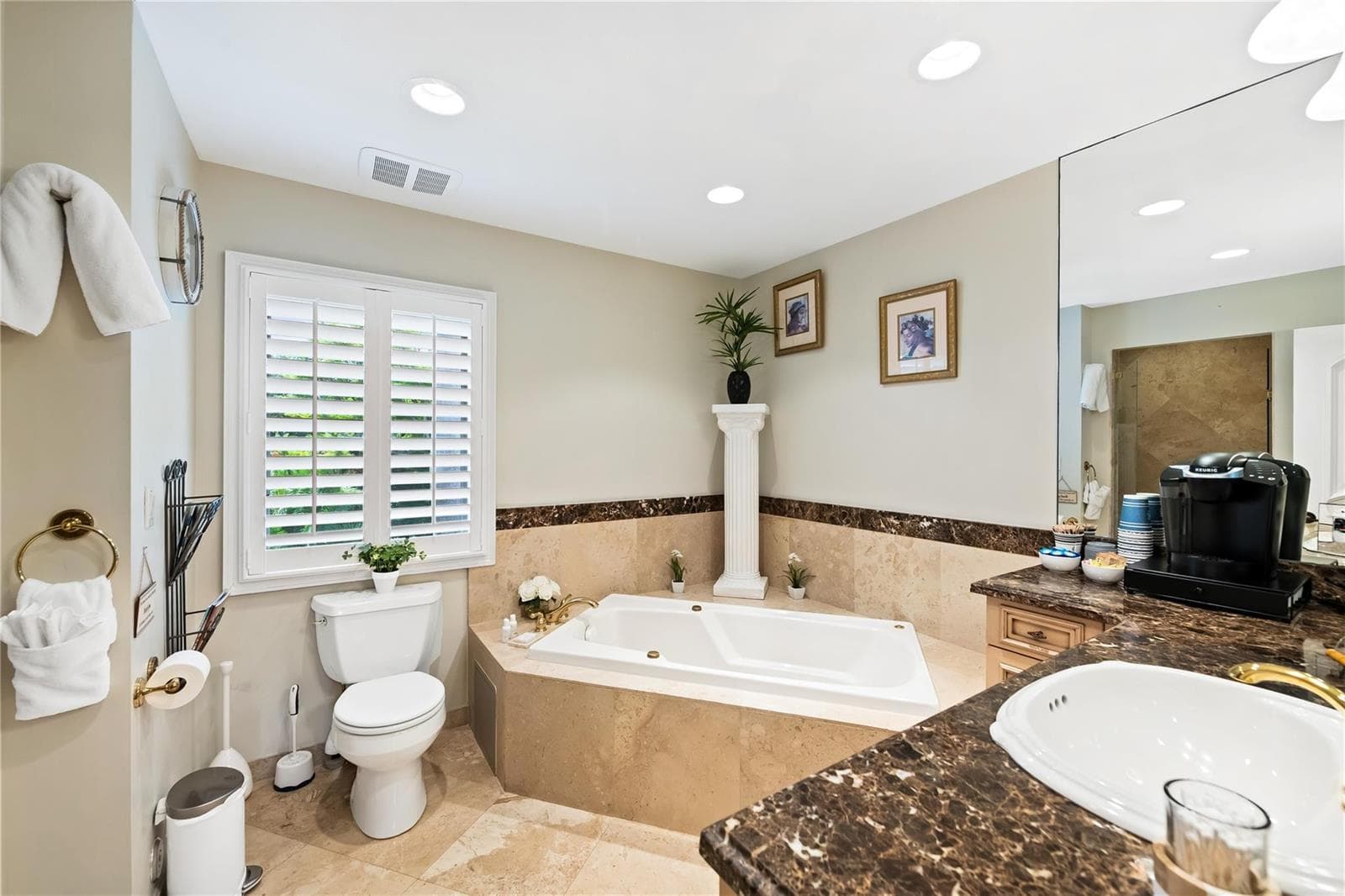 1600 S Ocean Drive photo 22