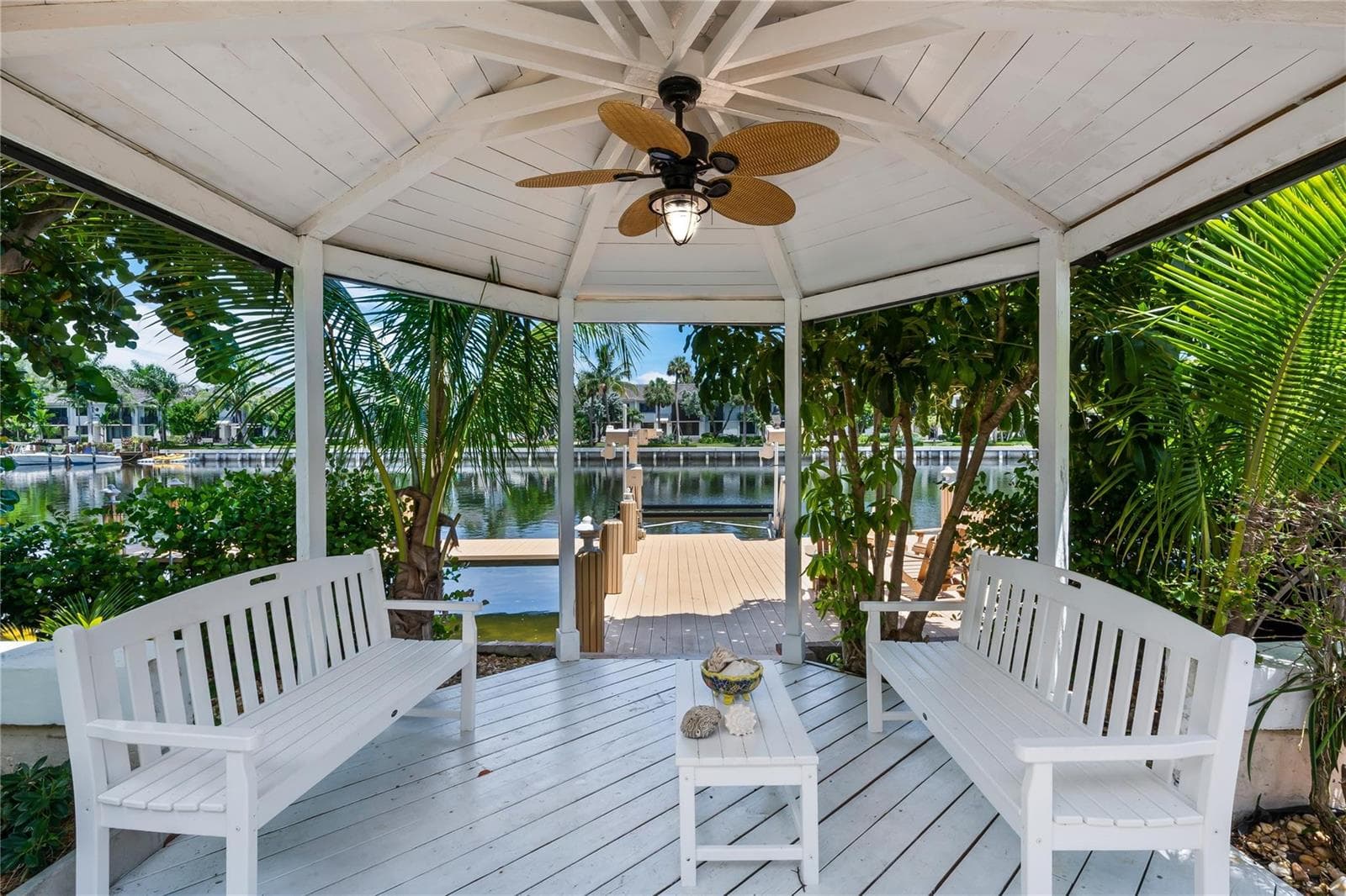 1600 S Ocean Drive photo 5