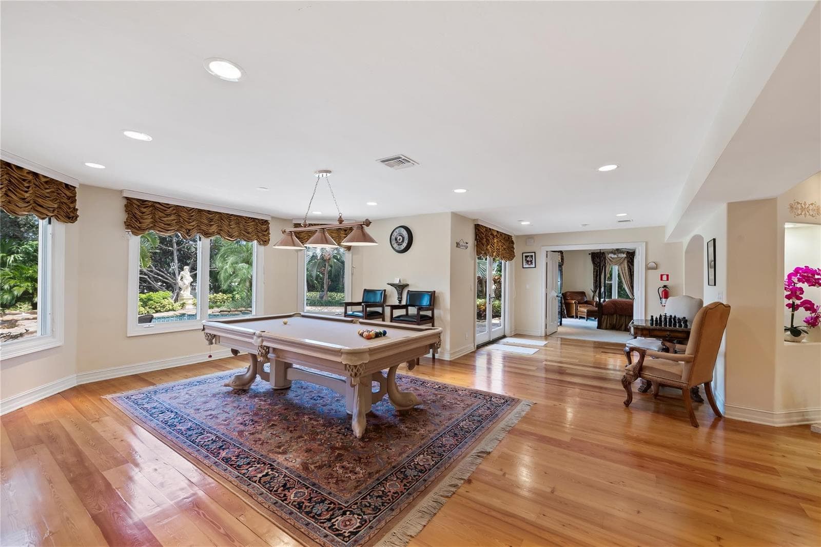 1600 S Ocean Drive photo 9