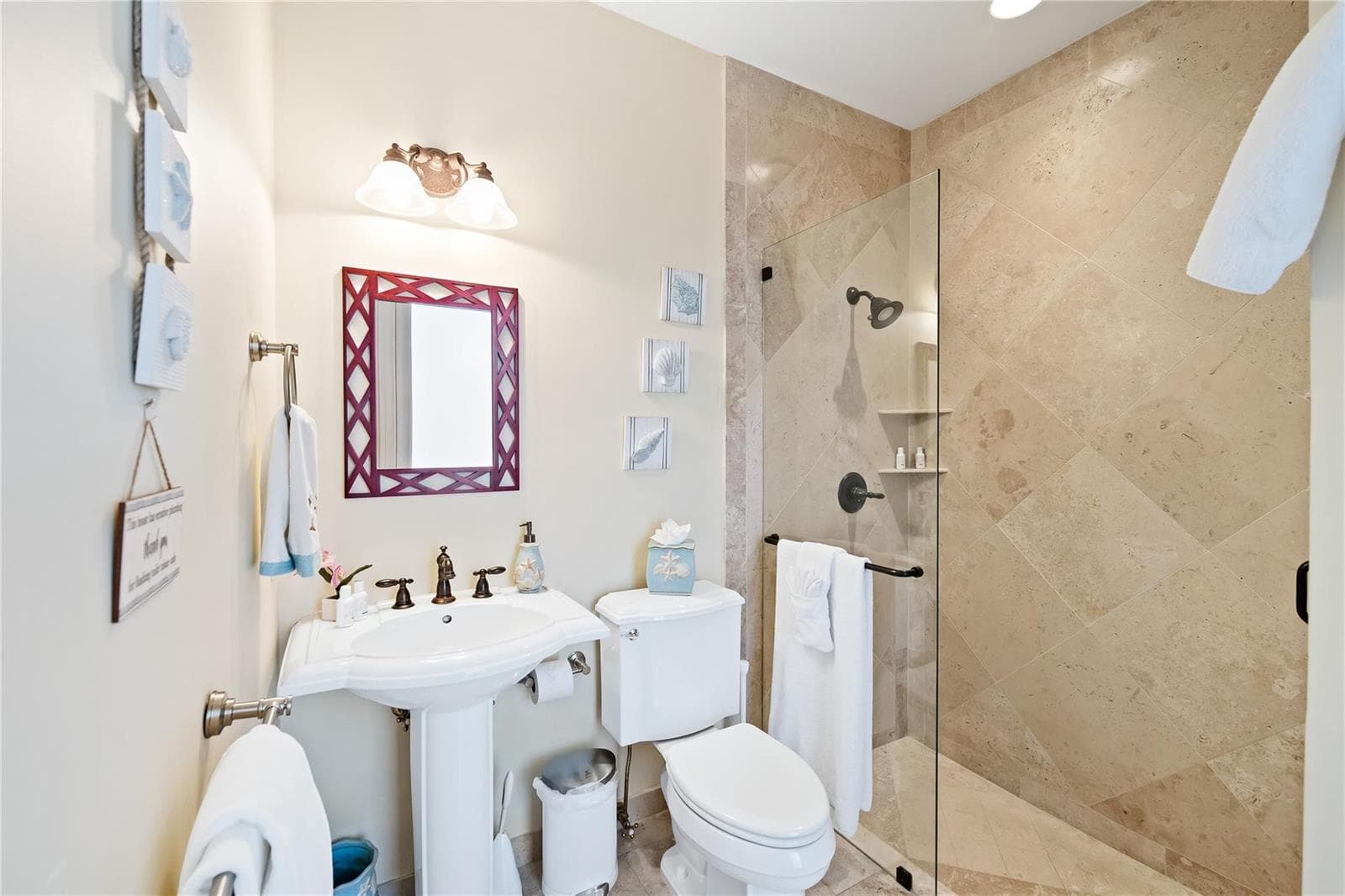 1600 S Ocean Drive photo 24
