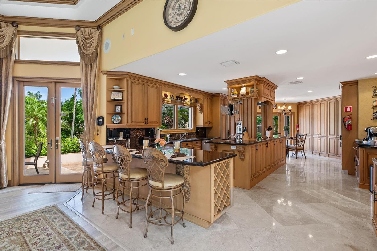1600 S Ocean Drive photo 11
