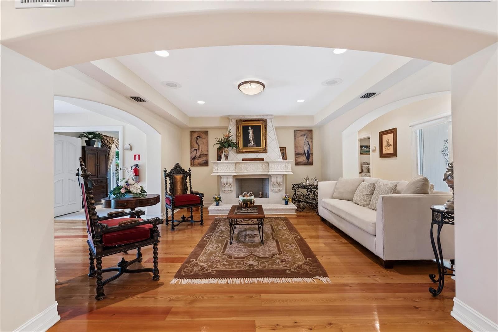 1600 S Ocean Drive photo 8