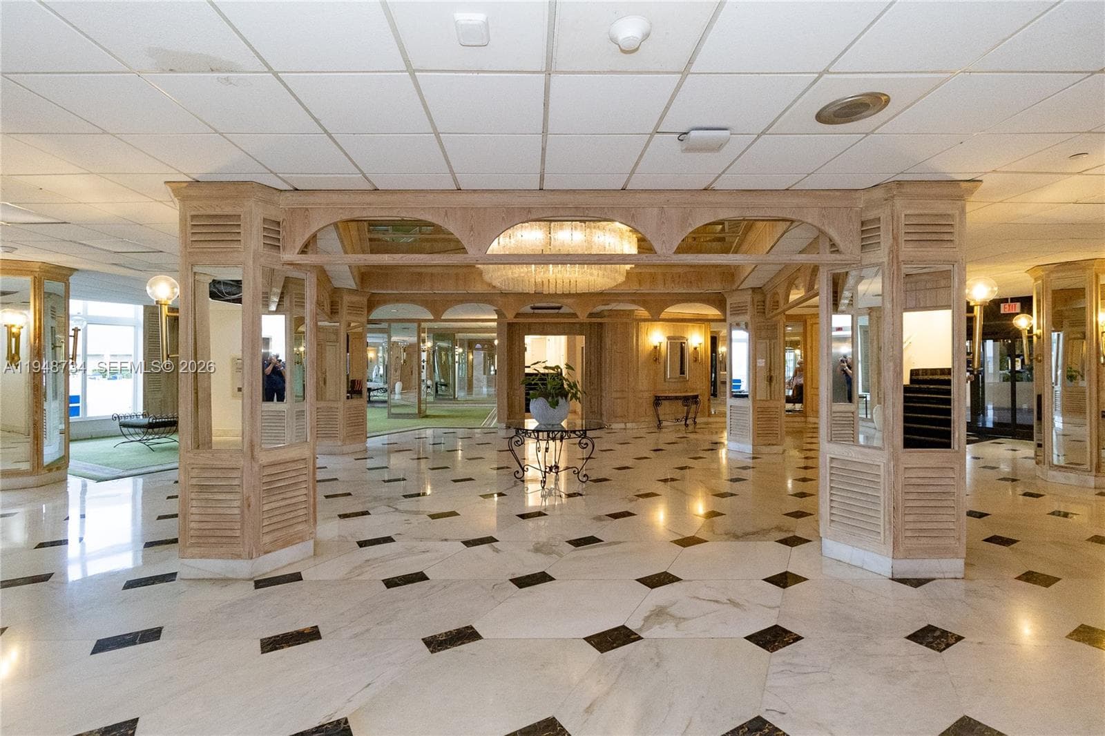 3180 Ocean Dr 619 photo 17