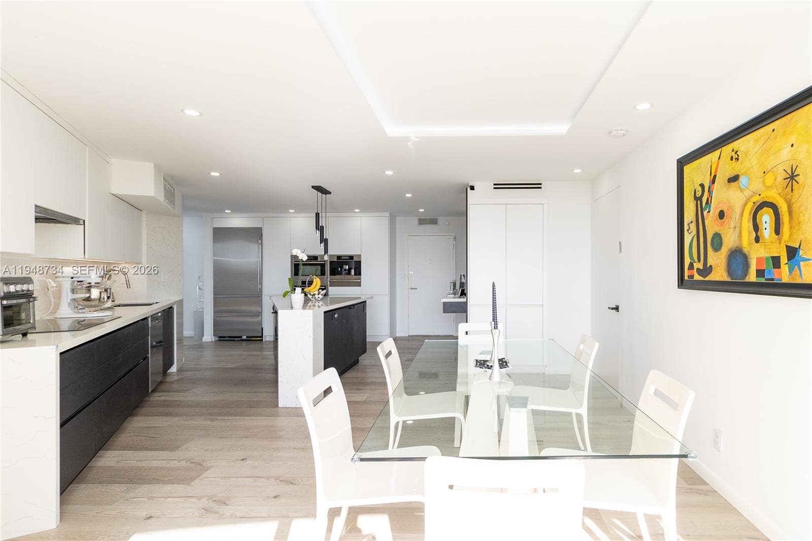 3180 Ocean Dr 619 photo 5