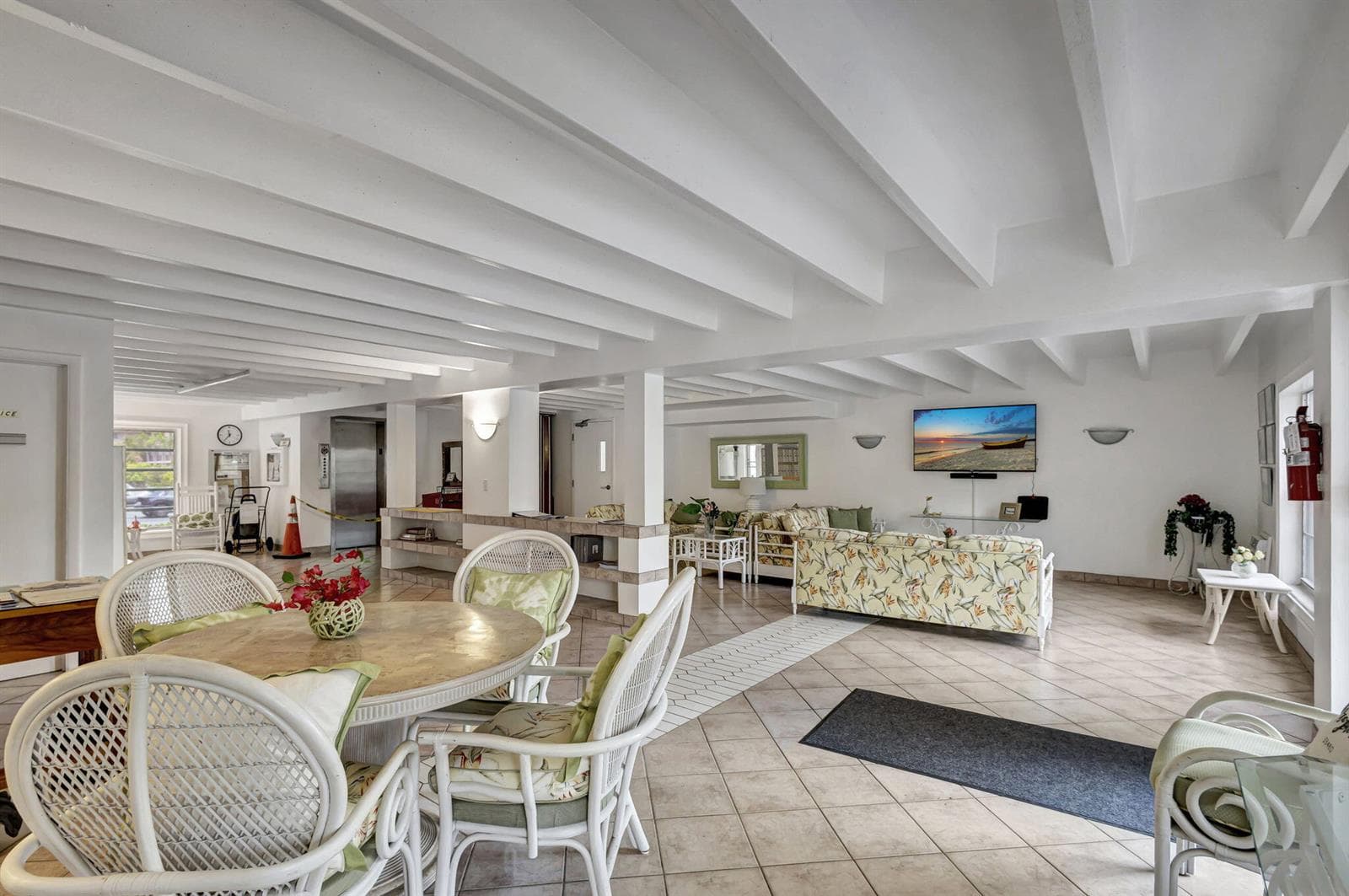 4001 S Ocean Boulevard 315 photo 16
