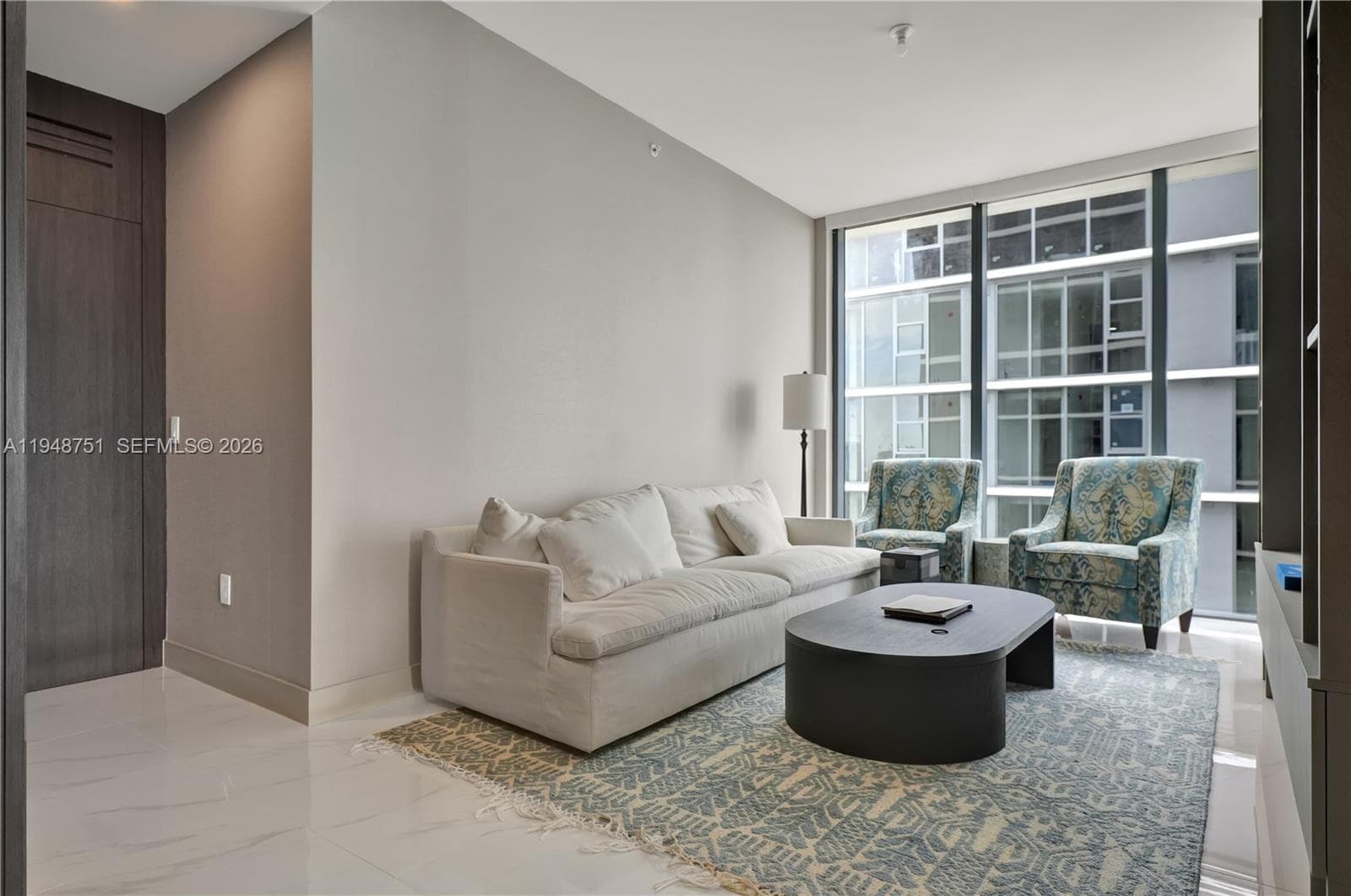 700 NE 24 PH5801 photo 14