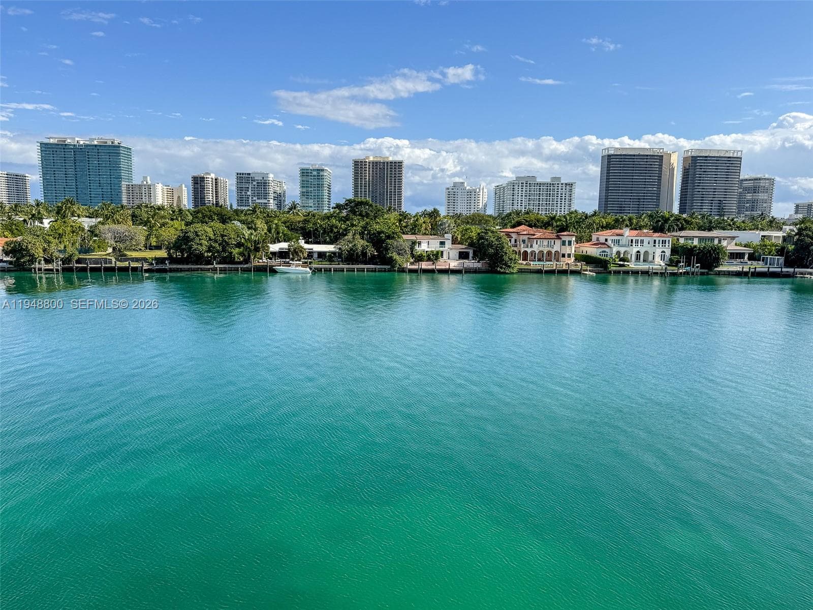 10101 E Bay Harbor Dr 504 photo 1