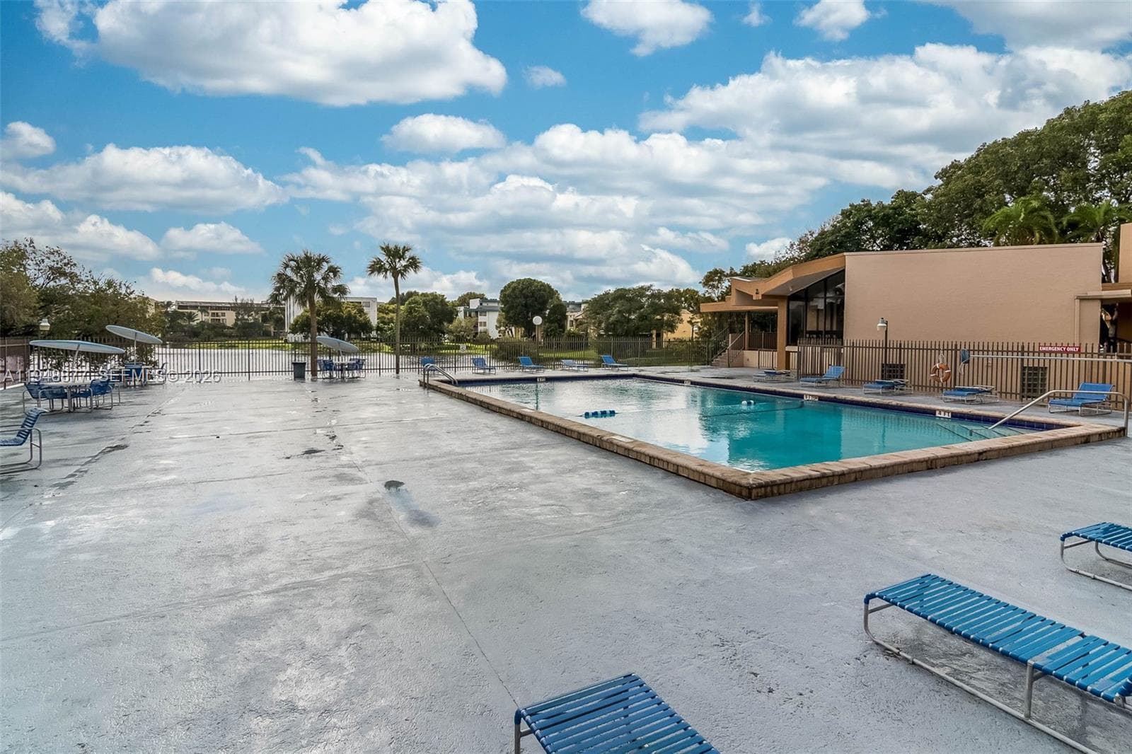 8895 Fontainebleau Blvd 407 photo 25