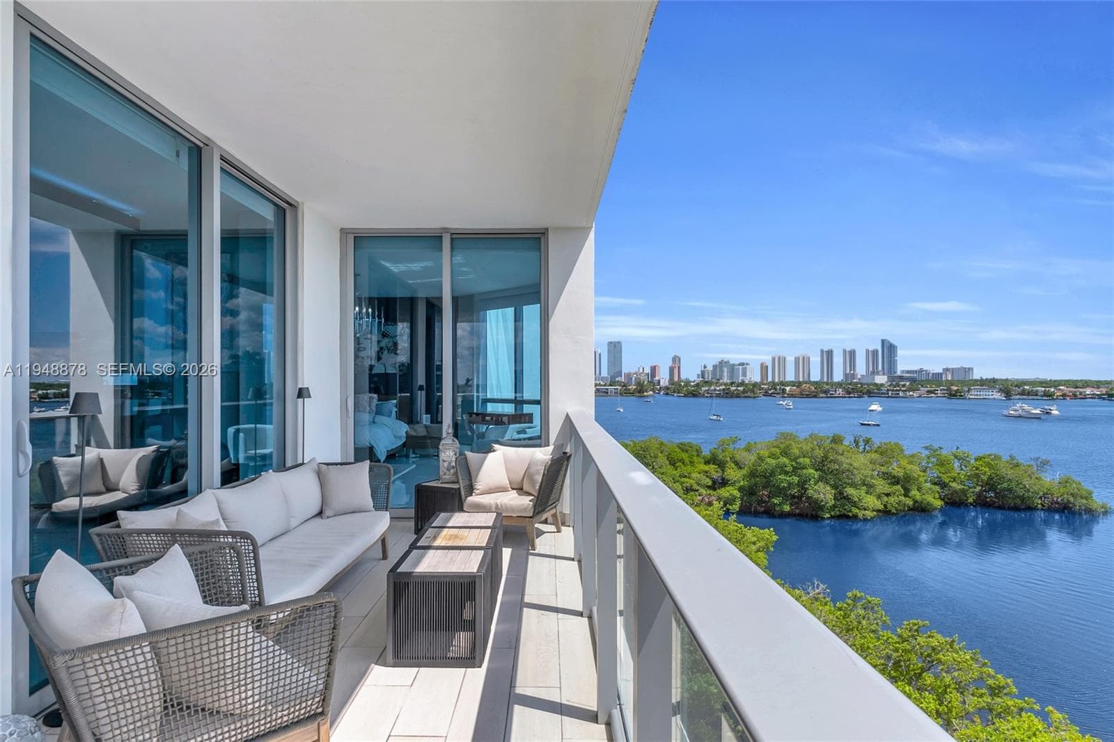 17111 Biscayne Blvd 602 photo 17