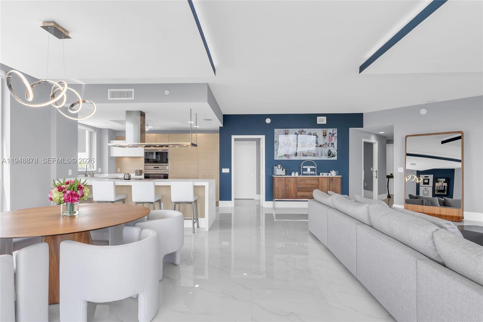 17111 Biscayne Blvd 602 photo 8