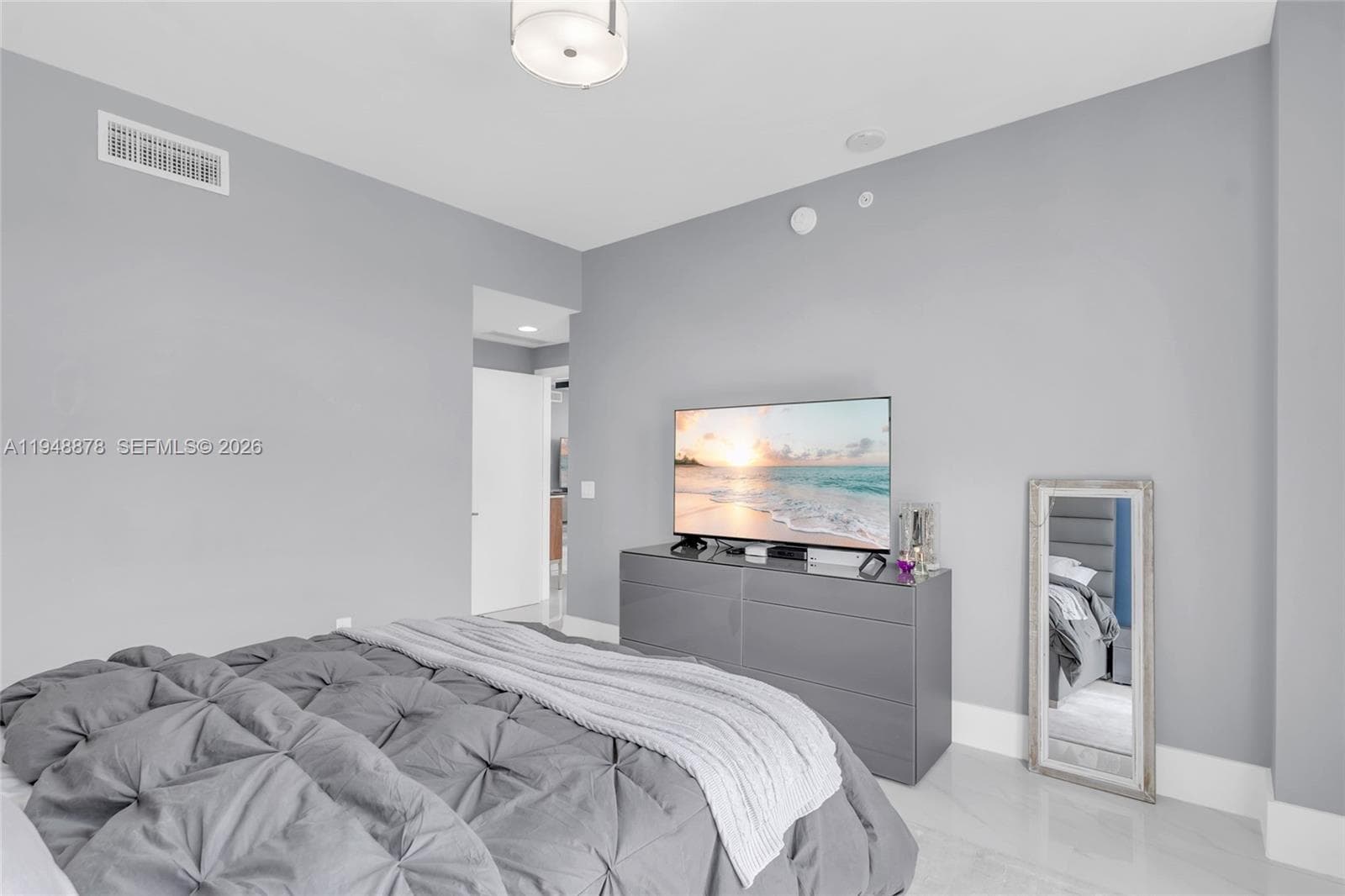 17111 Biscayne Blvd 602 photo 21