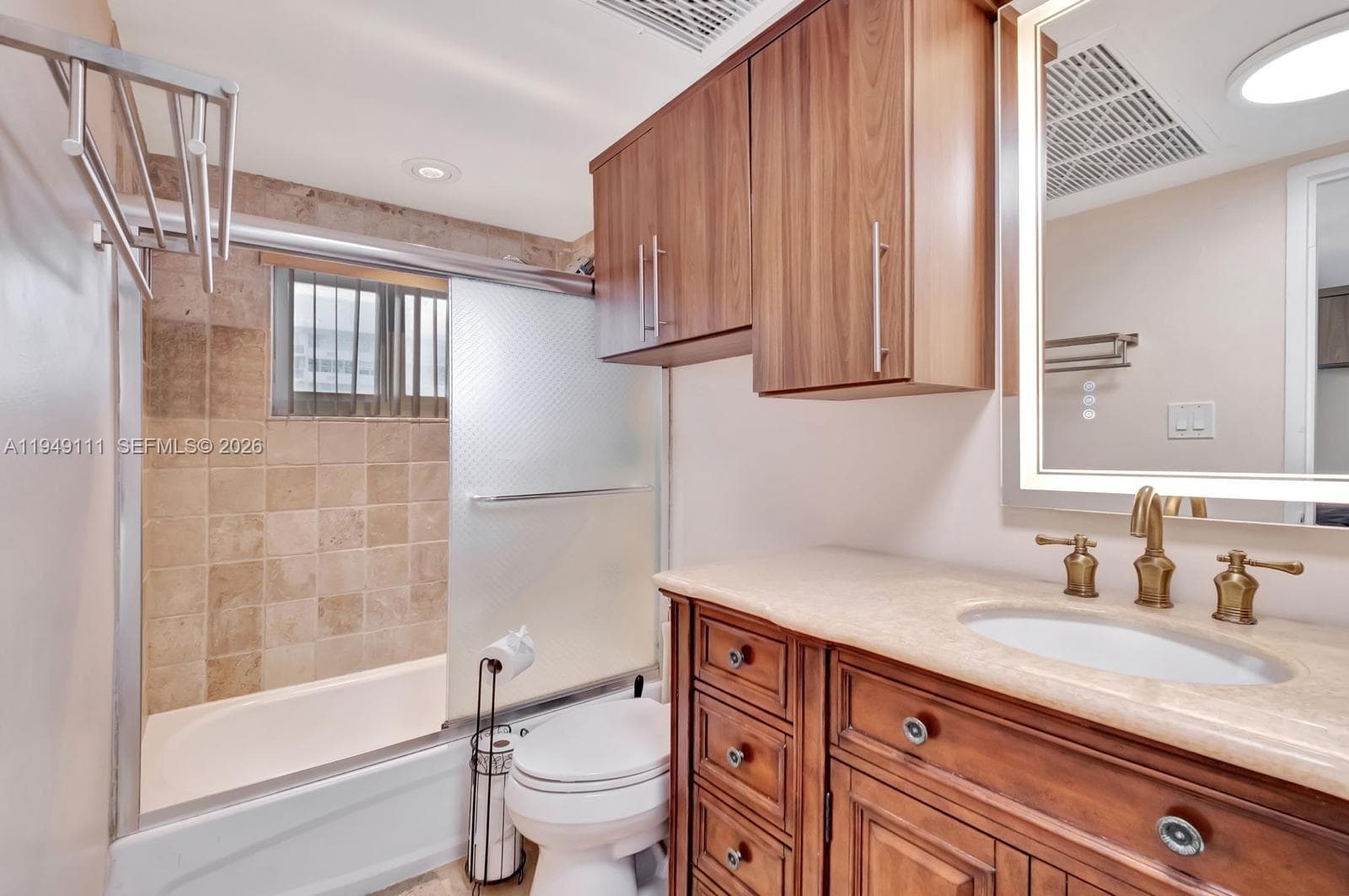 5401 Collins Ave 340 photo 17