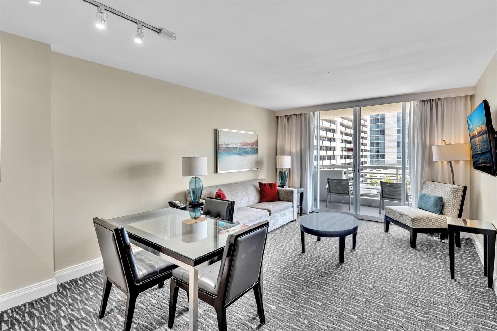 2670 E Sunrise Boulevard 607 photo 17