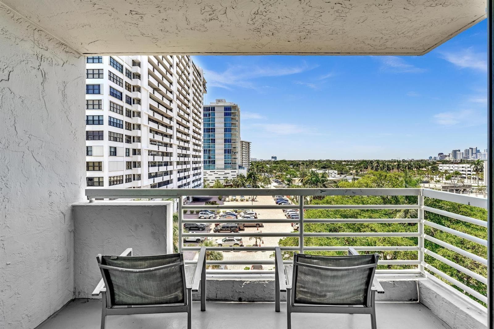 2670 E Sunrise Boulevard 607 photo 22