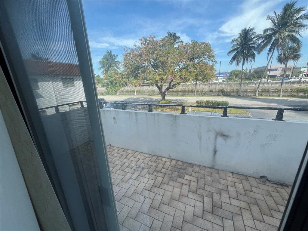230 SW 1st Street G-8 photo 13