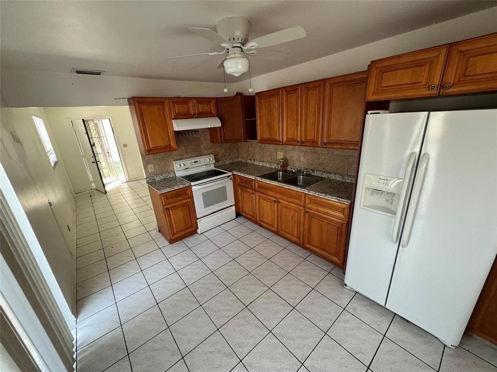 230 SW 1st Street G-8 photo 20