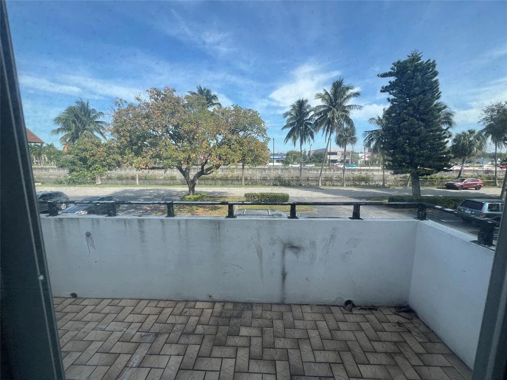 230 SW 1st Street G-8 photo 14