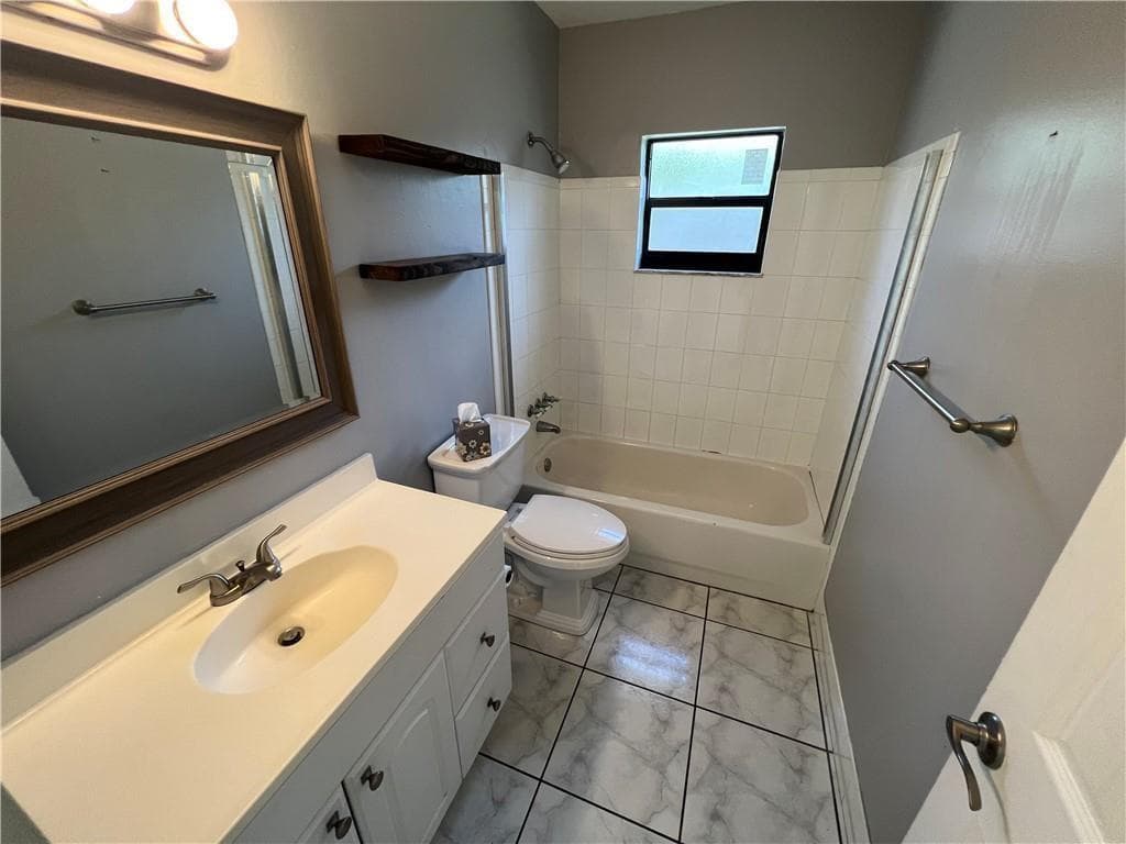 230 SW 1st Street G-8 photo 18