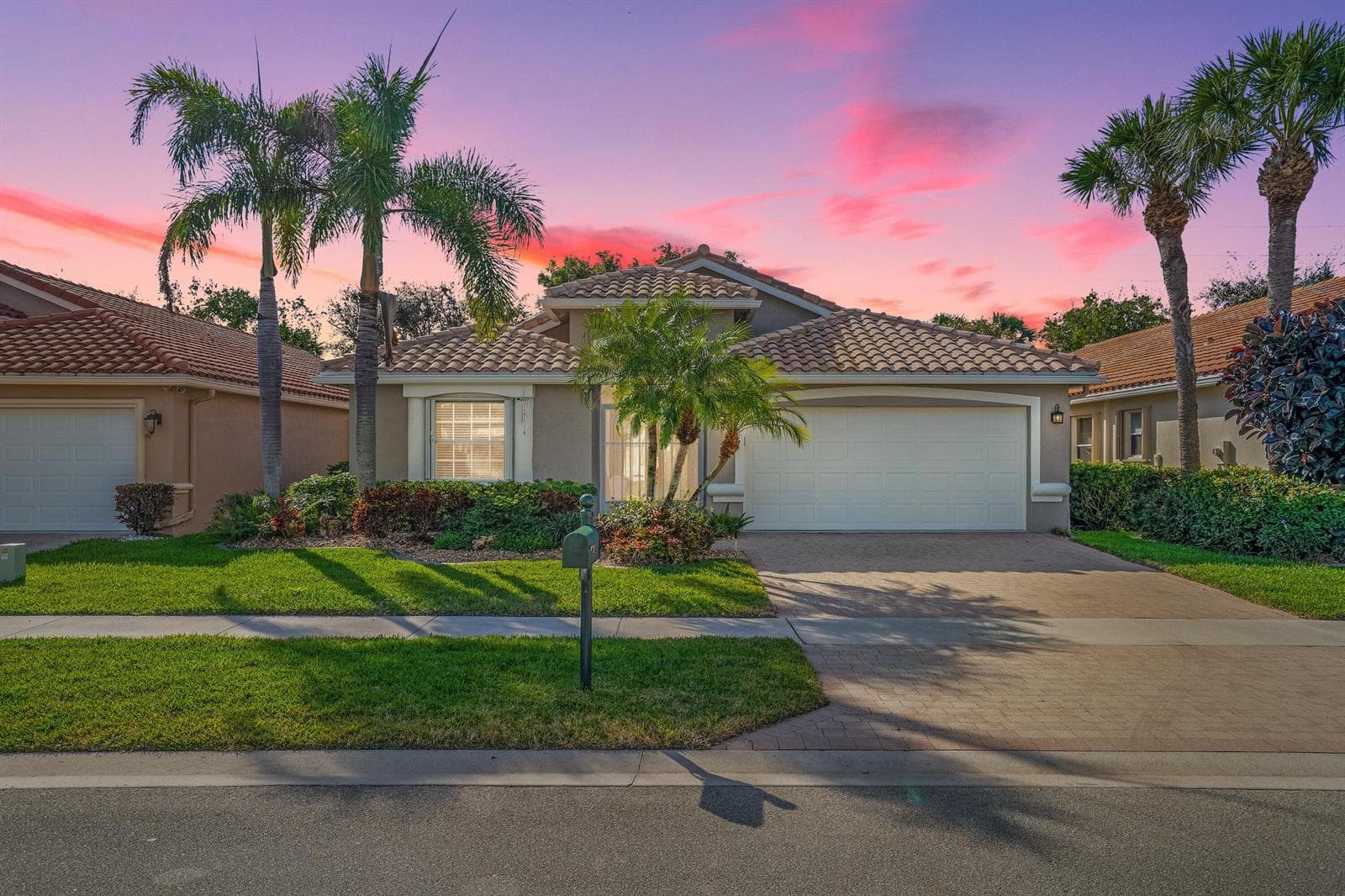 7348 Trentino Way photo 2