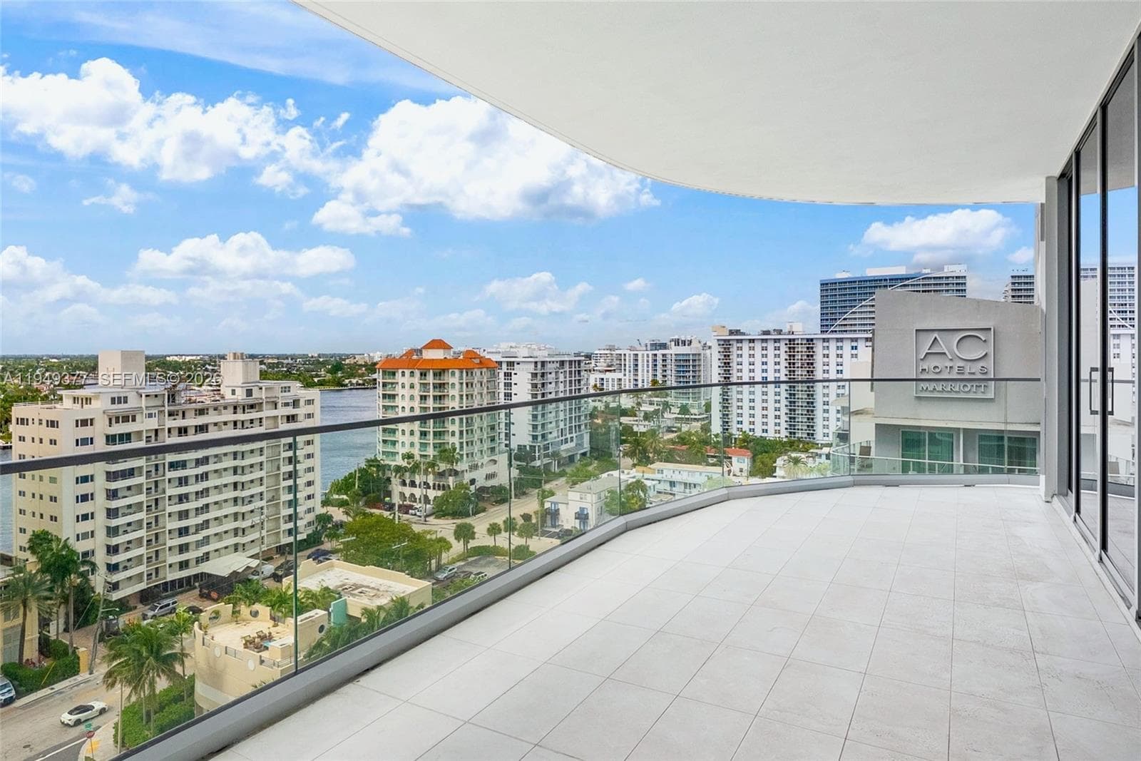 151 N Seabreeze 1003-E photo 3