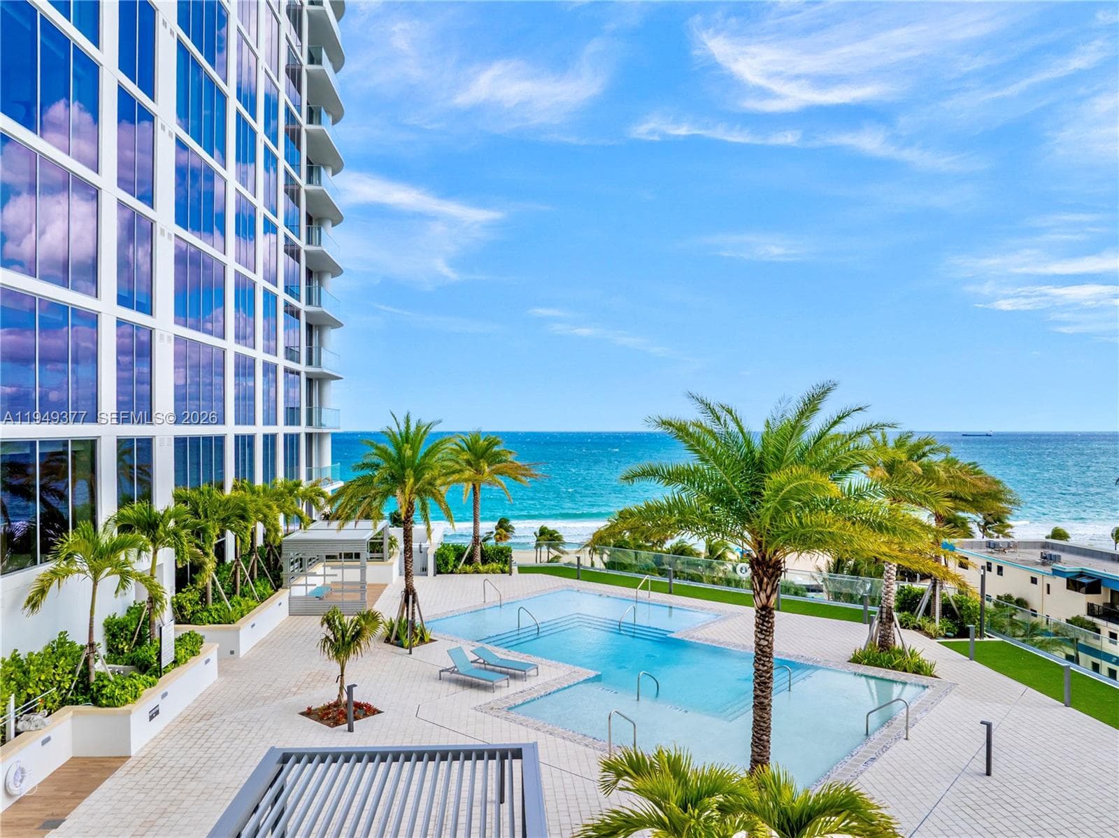 151 N Seabreeze 1003-E photo 4