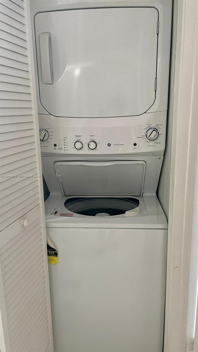 3400 192 STREET 609 photo 19