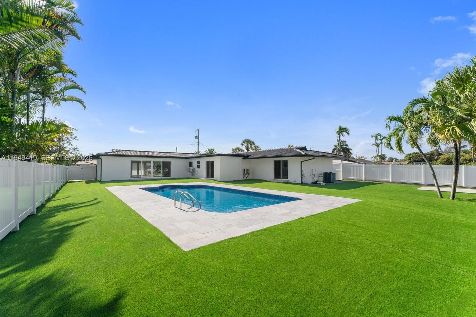 430 Tamarind Dr photo 23