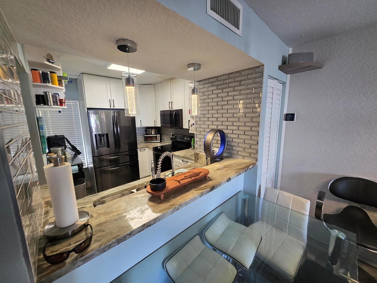 1105 Lake Shore Drive 102 photo 4