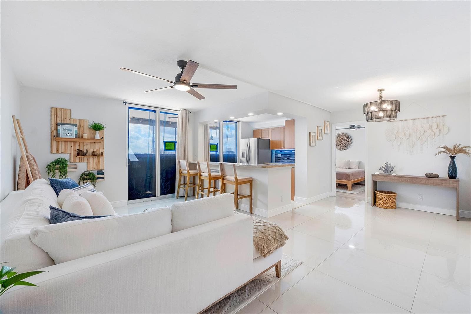 1505 N Riverside Drive 1003 photo 1